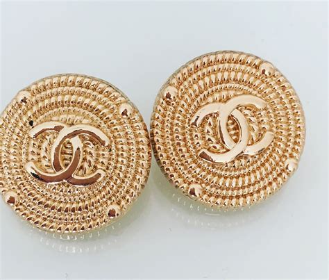 boutons chanel vintage|chanel inspired buttons.